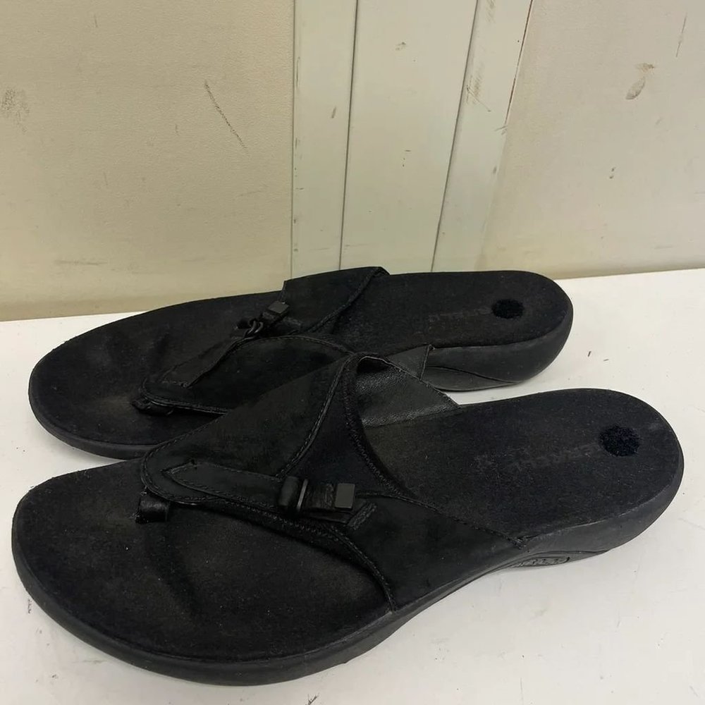 Merrell Women's Black Leather Flip-Flops Sandals Size 9